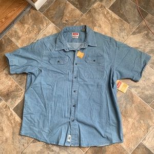 Men’s Wrangler Button Down Shirt
